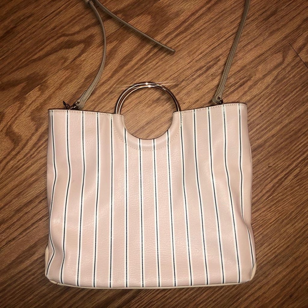 LC Lauren Conrad Ring Convertible Crossbody Bag